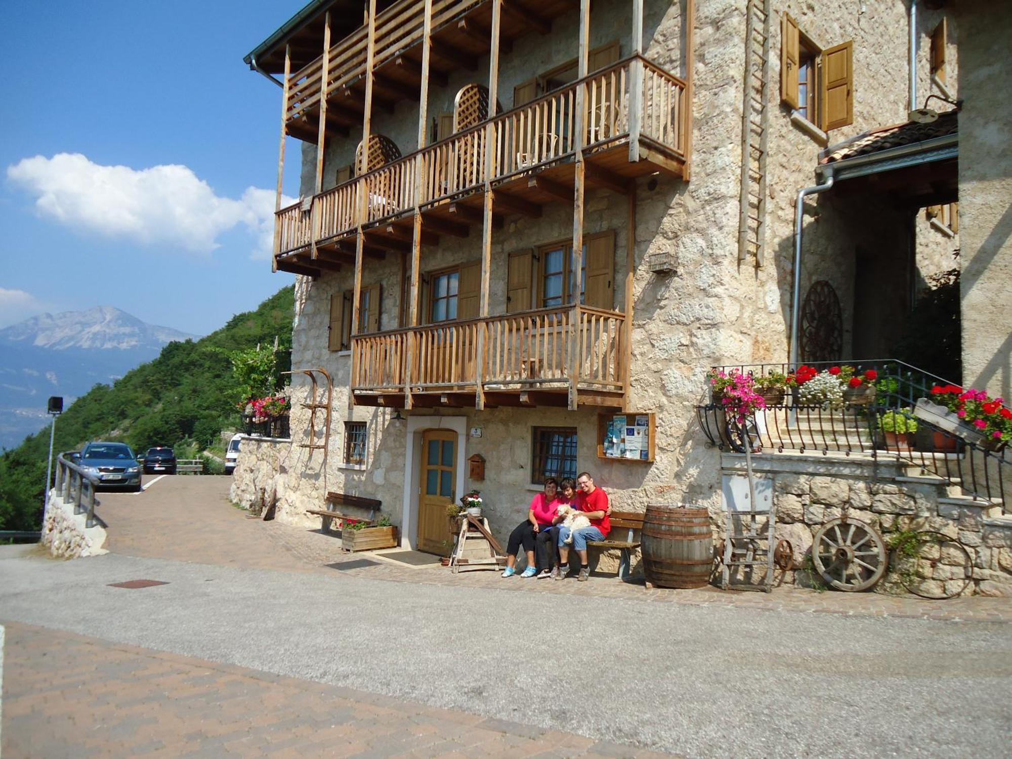 Appartamenti Camere Masi Brenta Rovereto  Exterior photo